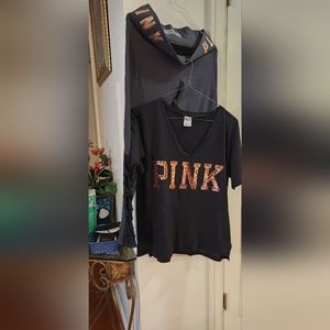 VS PINK TEE SHIRT AND LEGGINGS